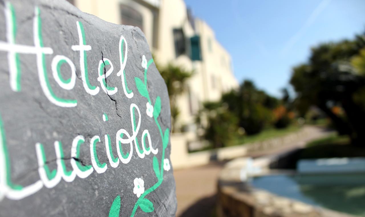 Albergo Ristorante Lucciola Santo Stefano al Mare Eksteriør billede